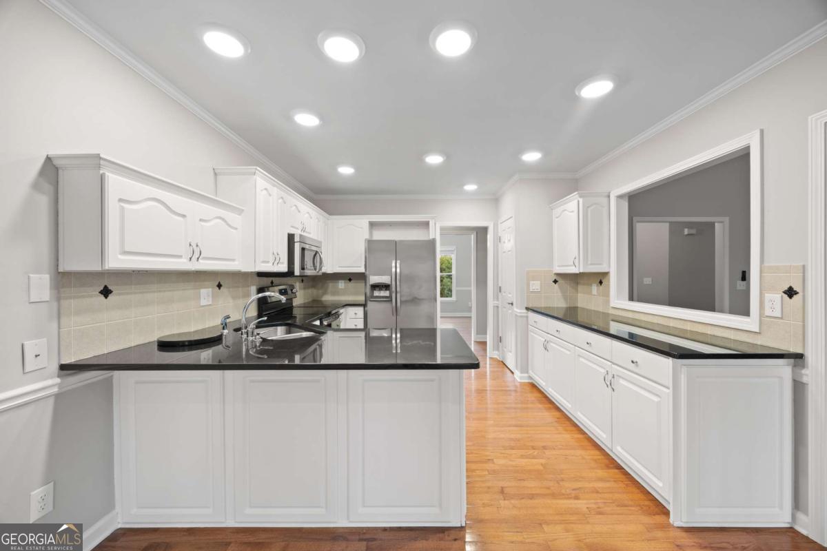 2612 Gabriel Court NW