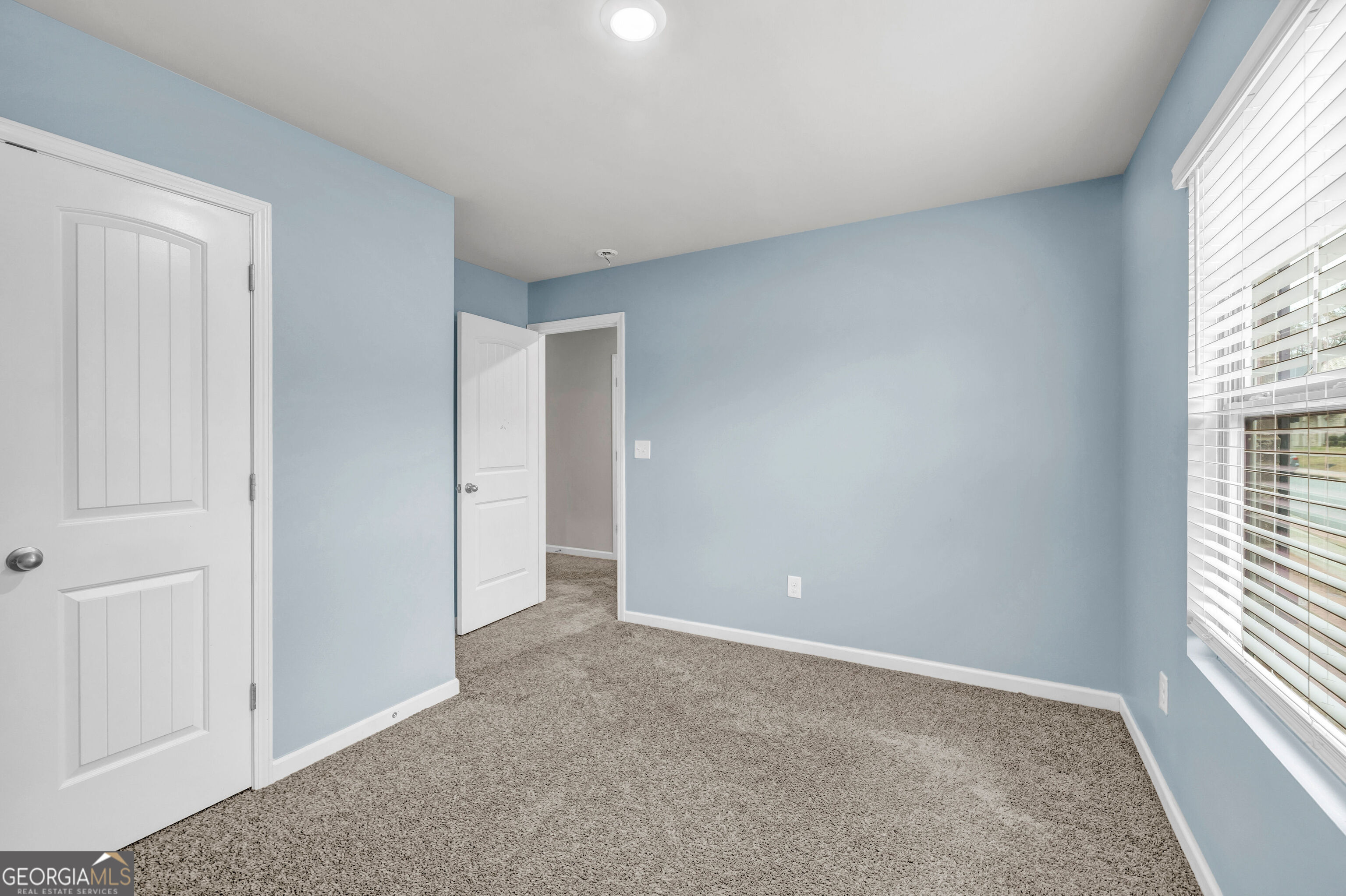 205 Twin Lakes Drive