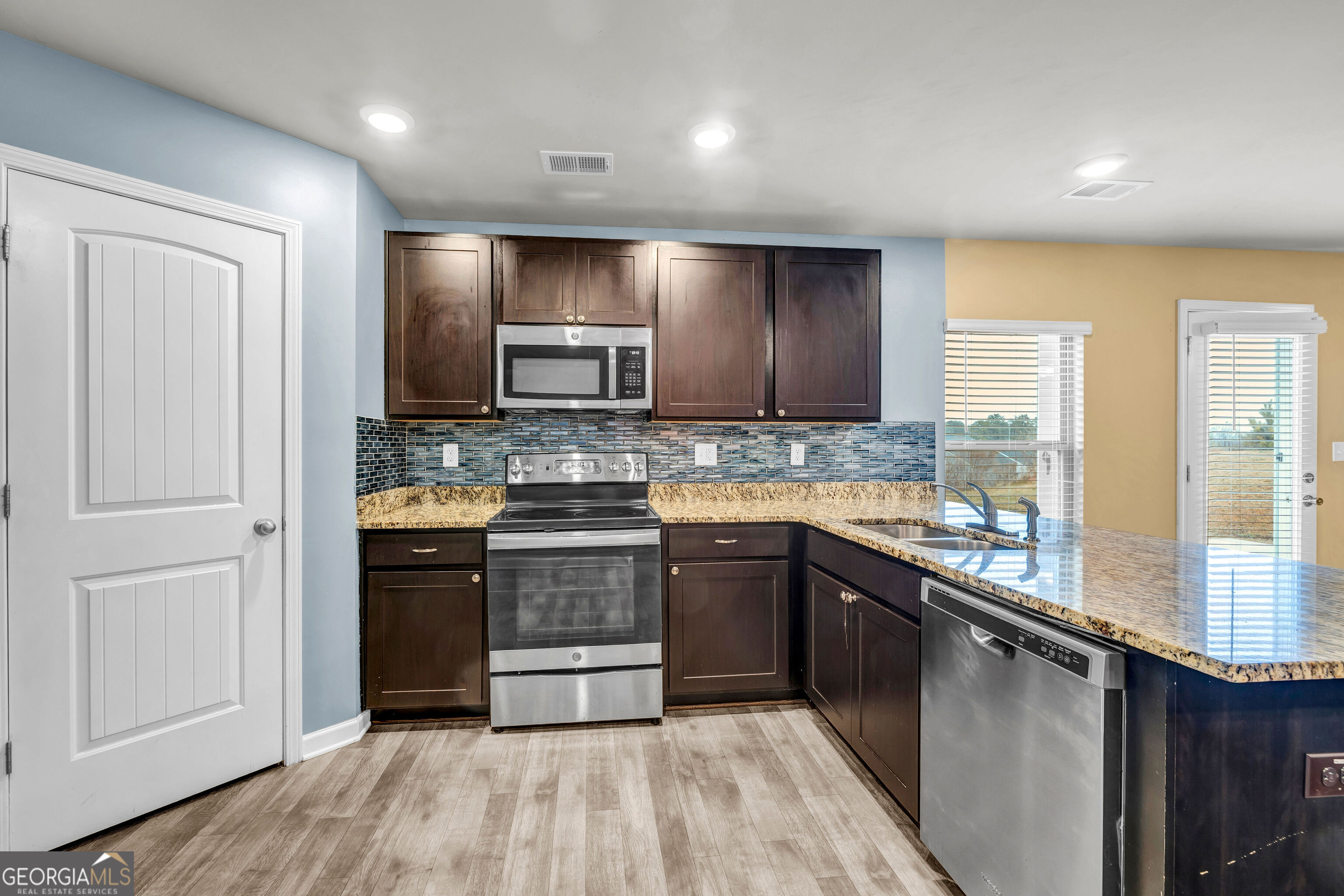 205 Twin Lakes Drive