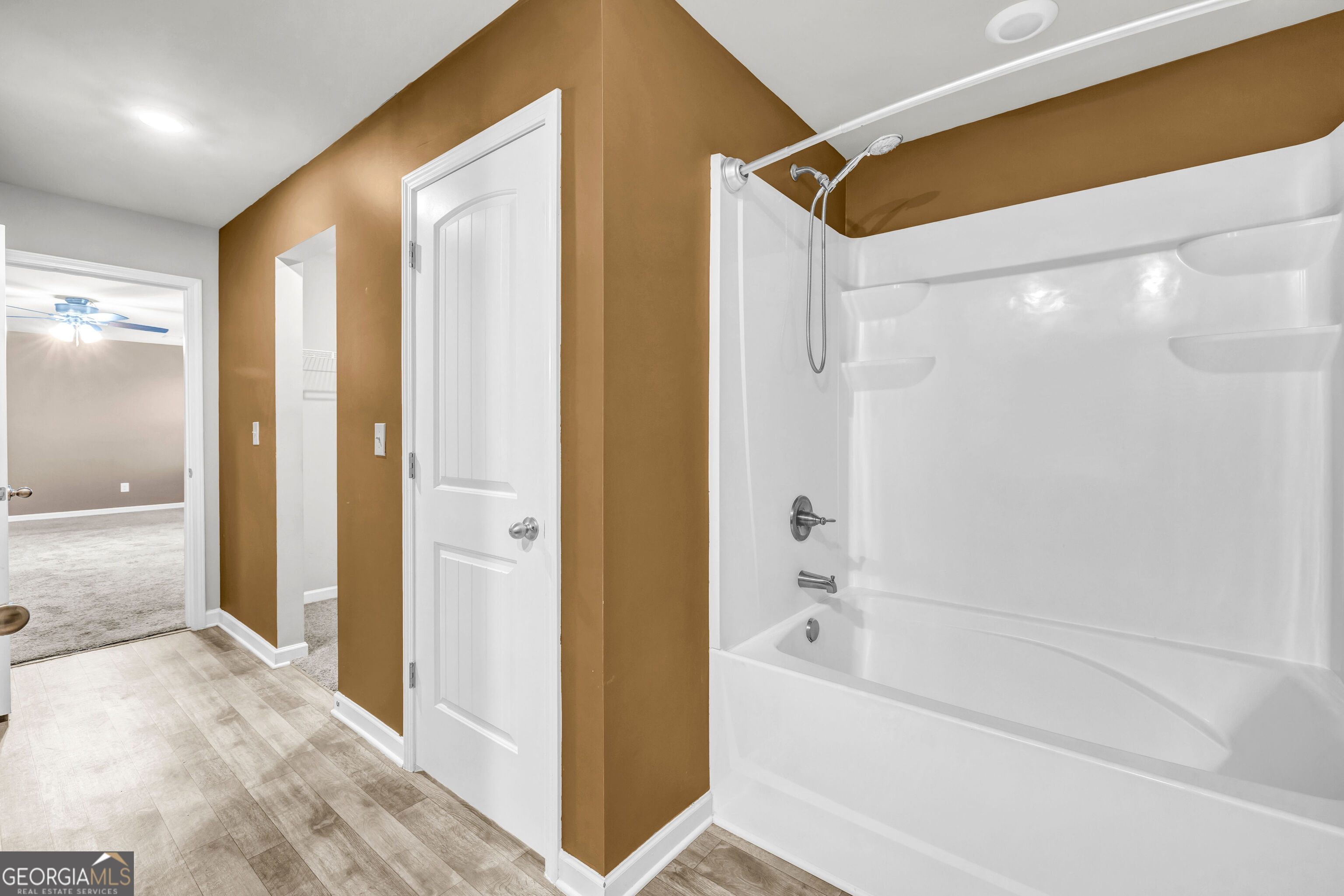 205 Twin Lakes Drive