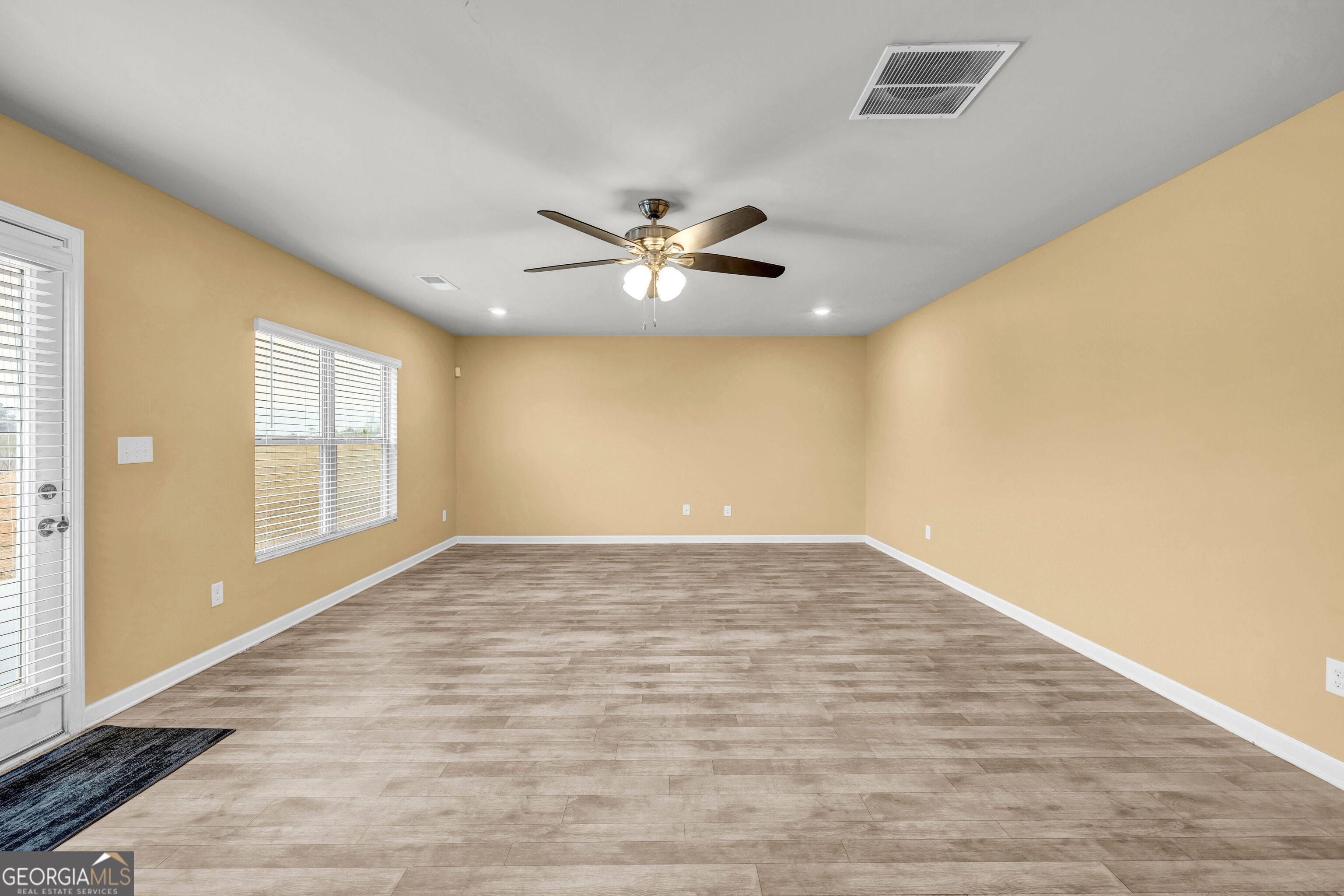 205 Twin Lakes Drive