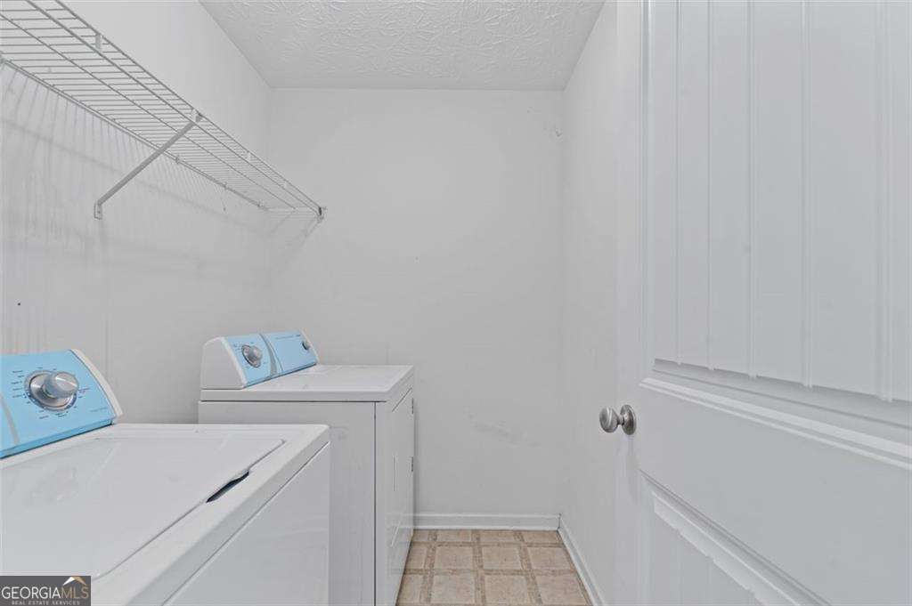 7125 Creeksong Drive