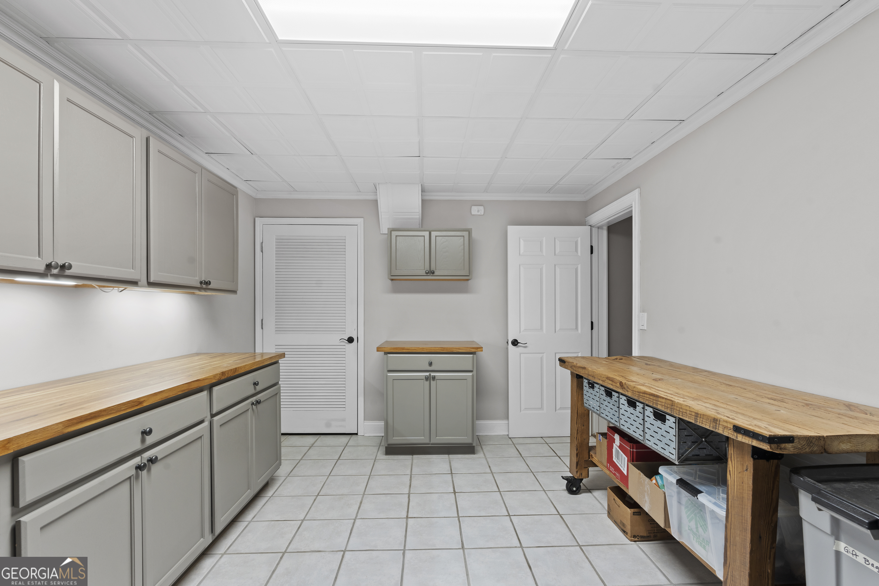 379 Bridgebrook Lane SW