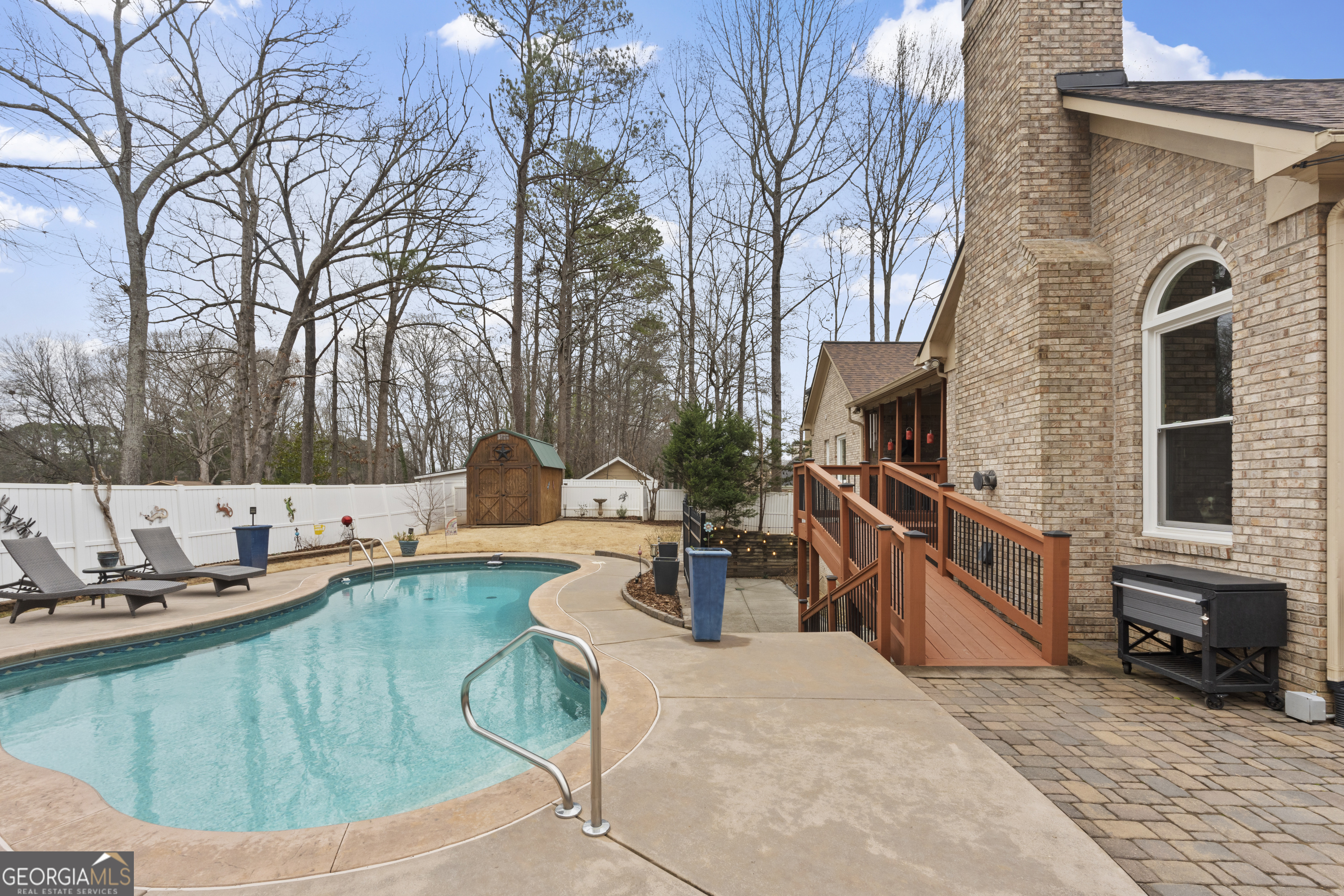 379 Bridgebrook Lane SW