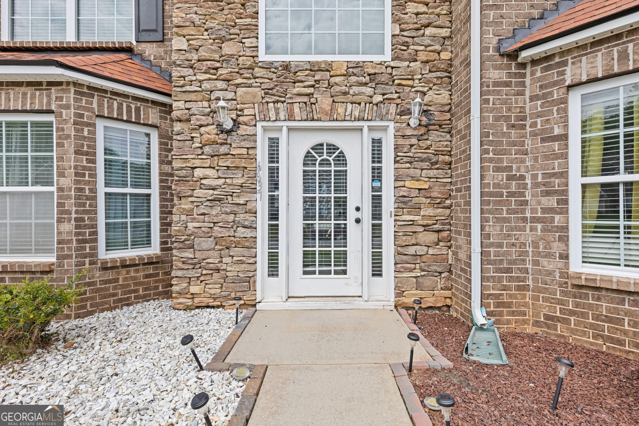 6637 Chason Woods Court