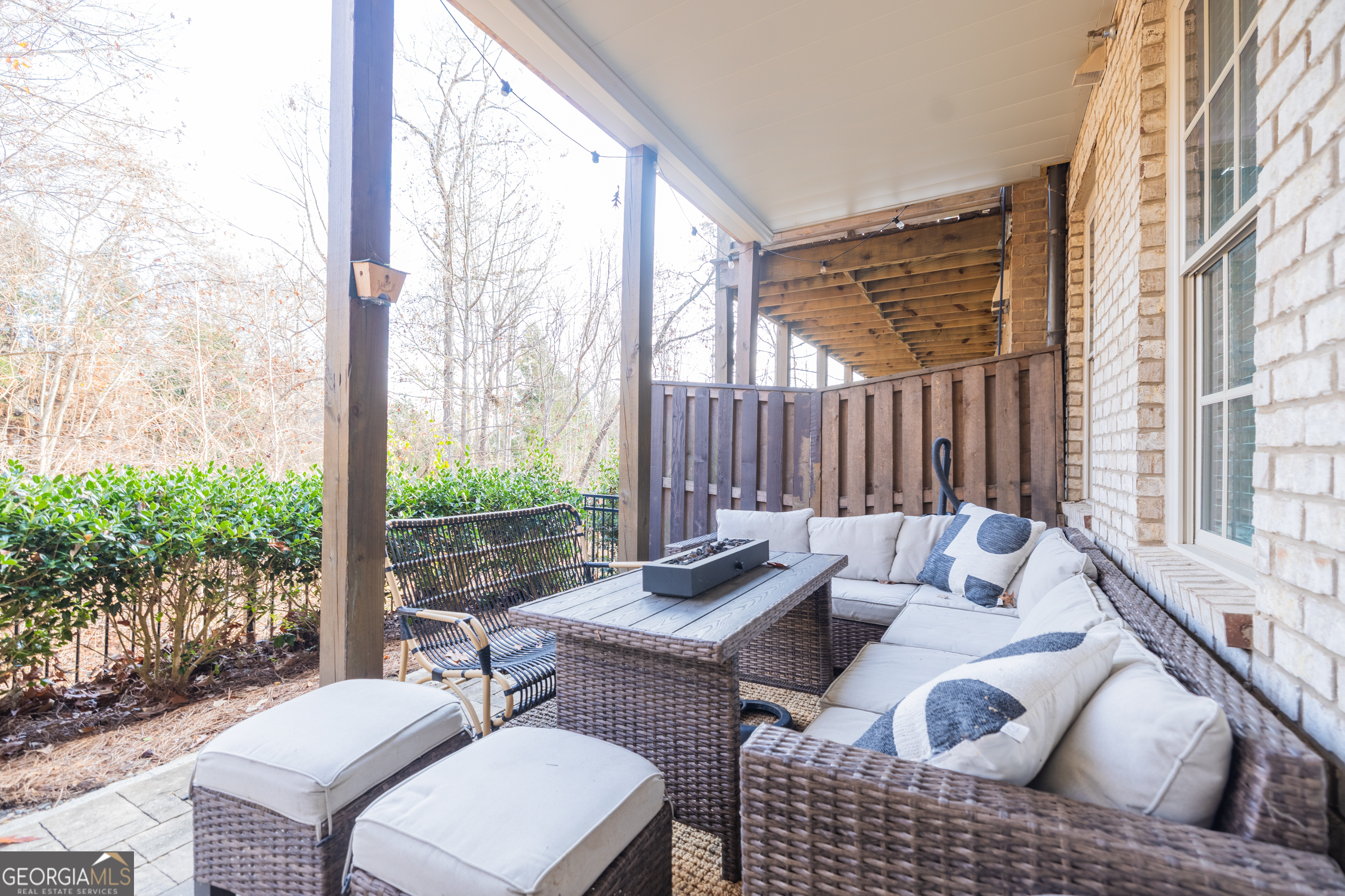 613 Abbington River Lane