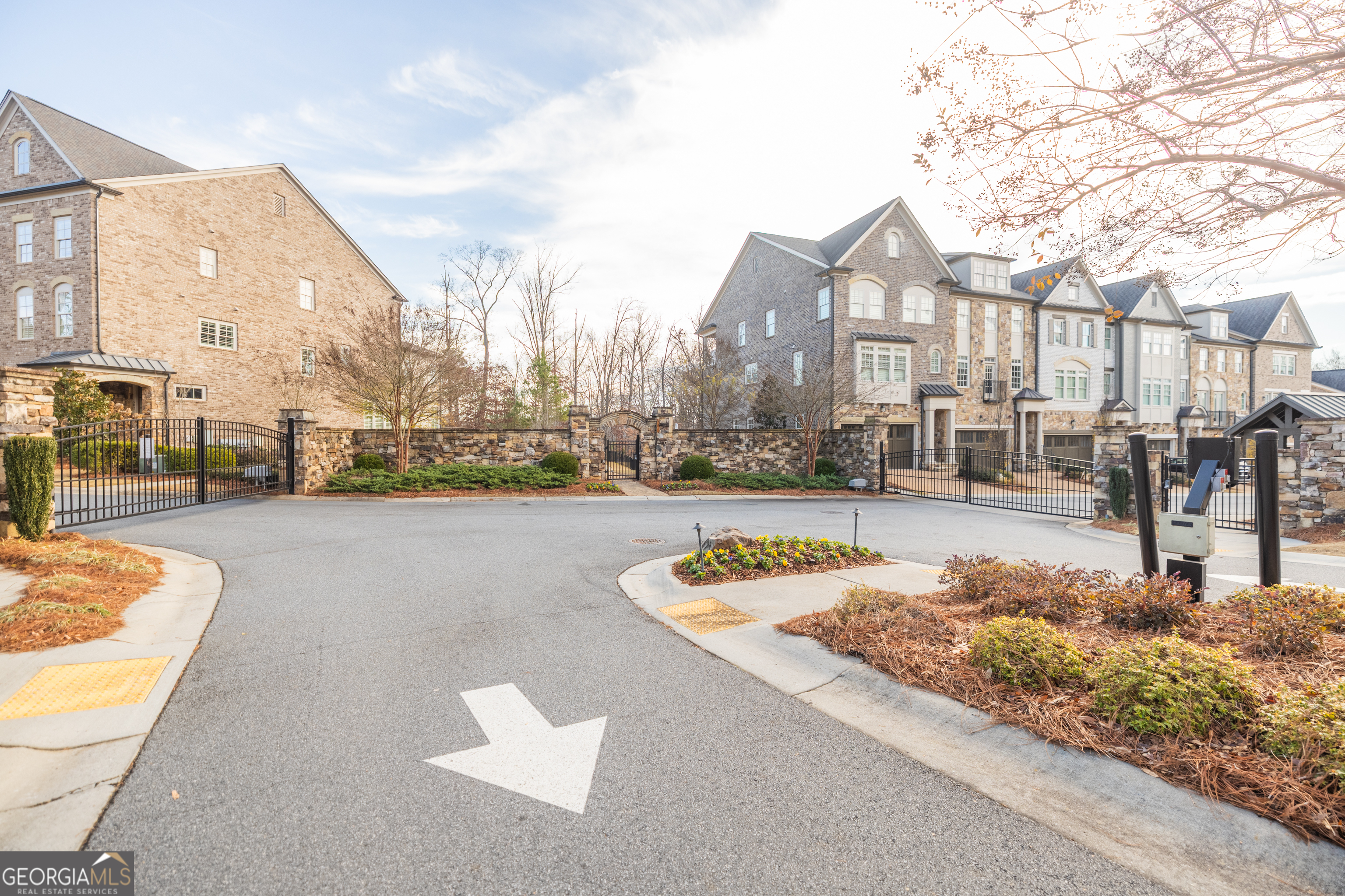 613 Abbington River Lane