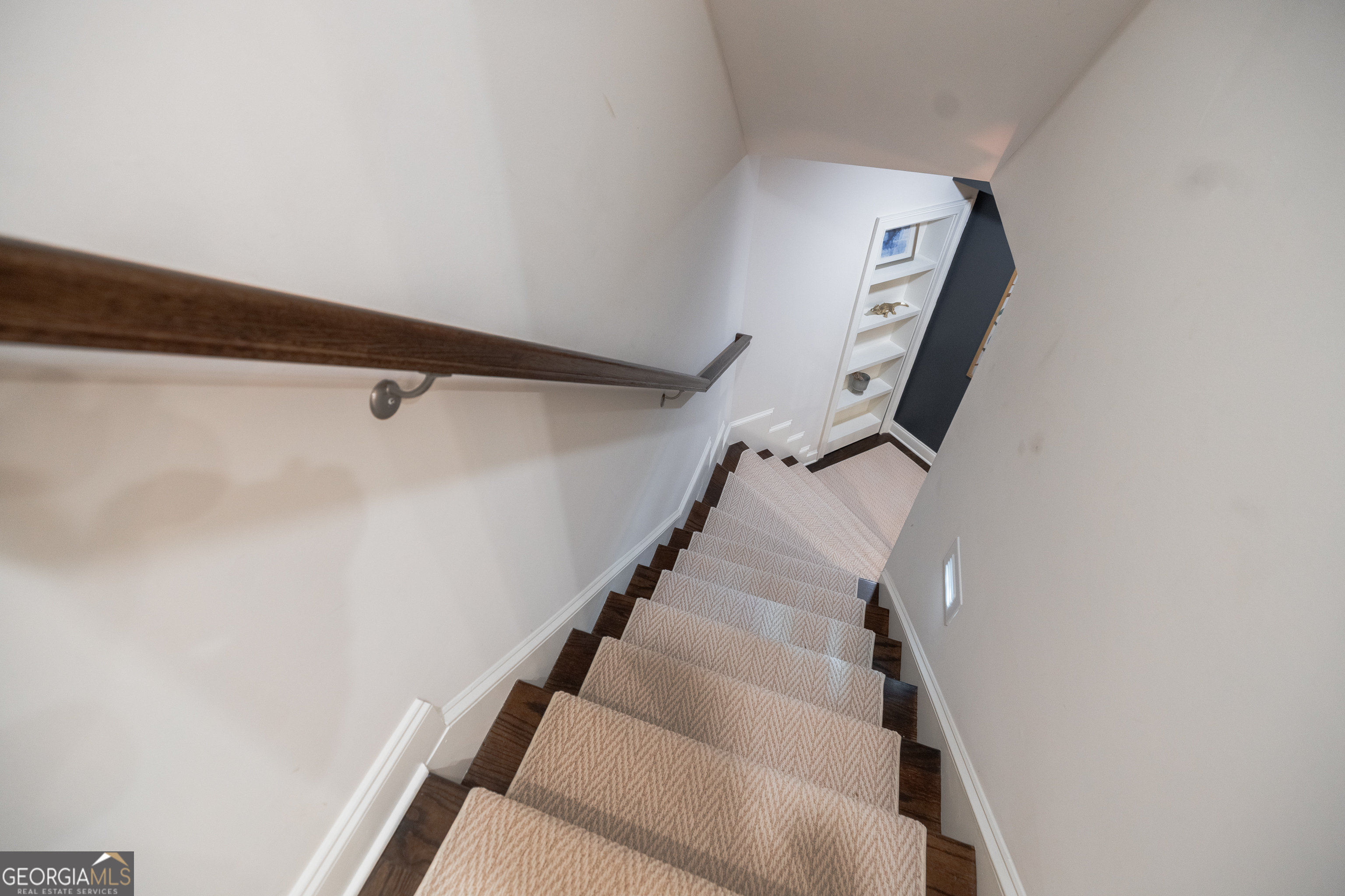 613 Abbington River Lane