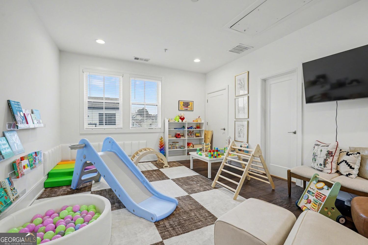 1327 Fairmont Avenue NW