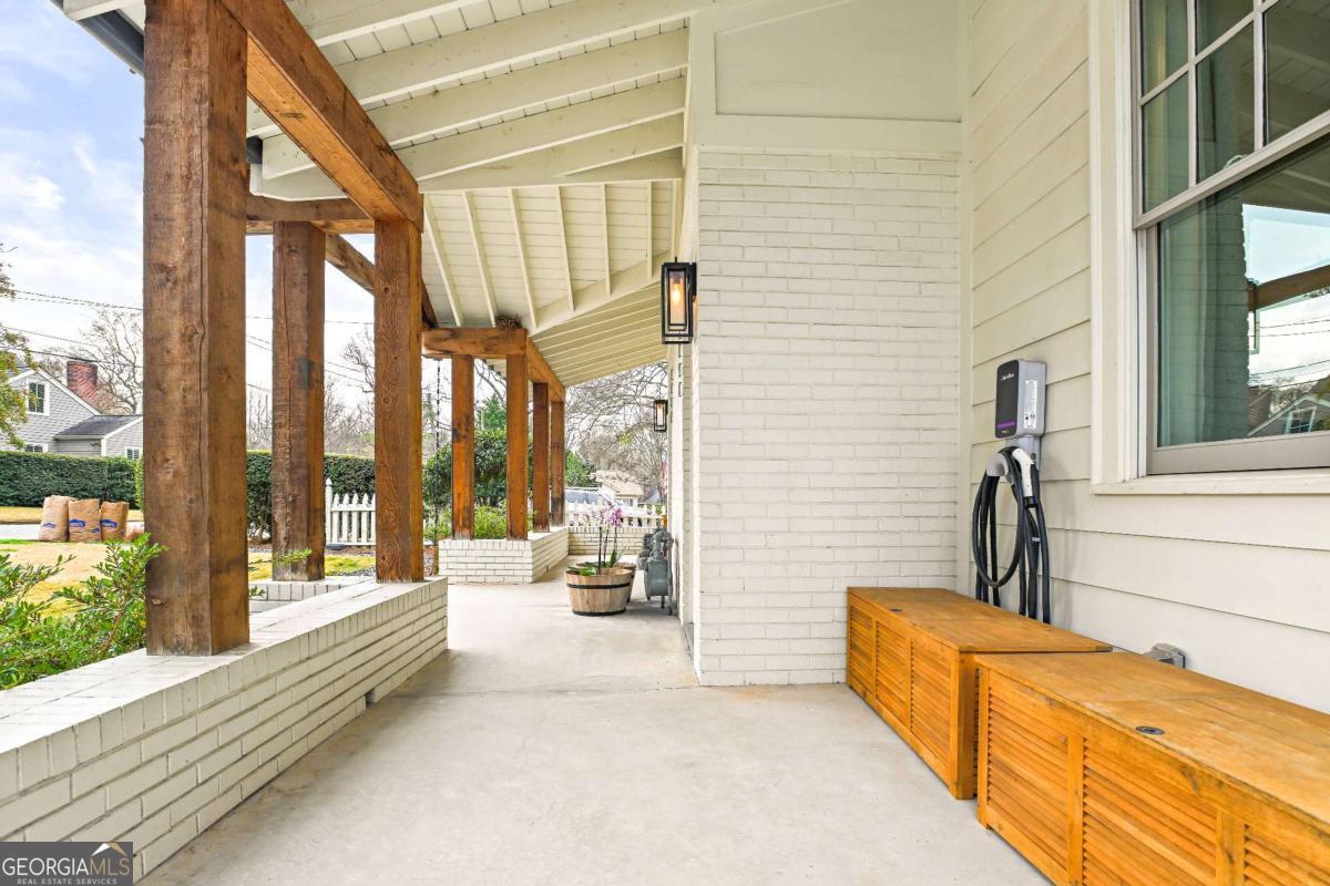 2190 Edison Avenue NE