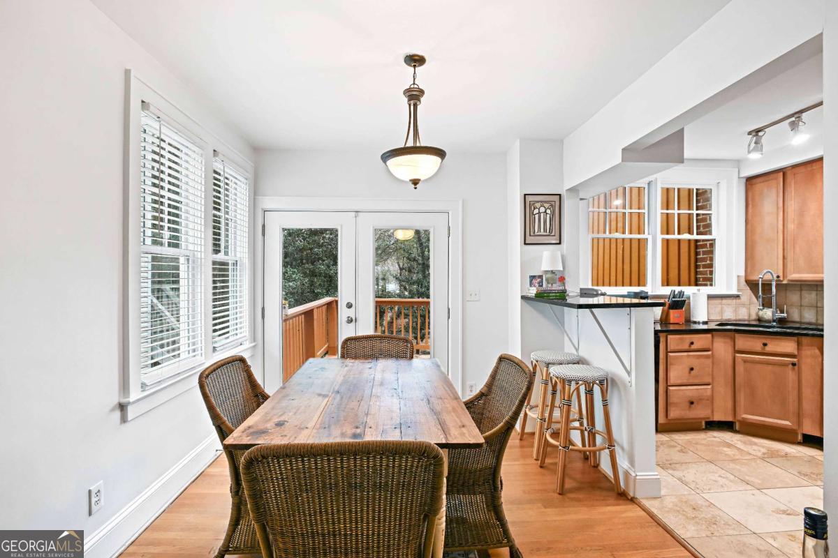 2190 Edison Avenue NE