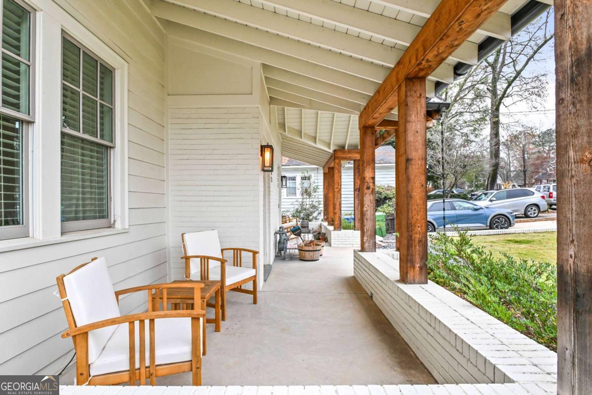 2190 Edison Avenue NE