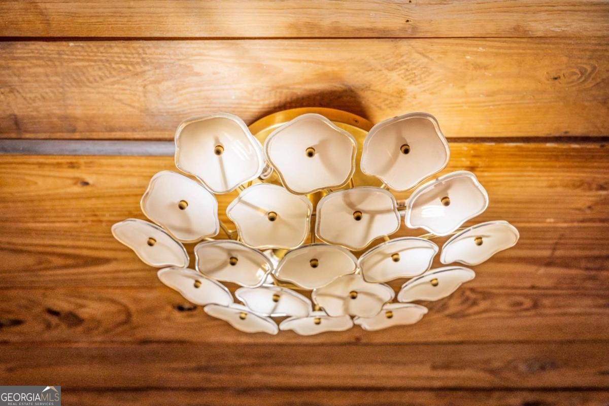 170 Boulevard SE # 223E