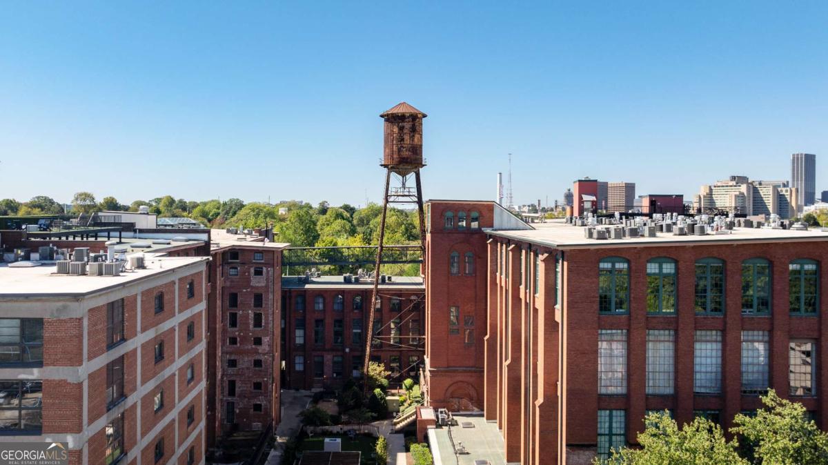 170 Boulevard SE # 223E