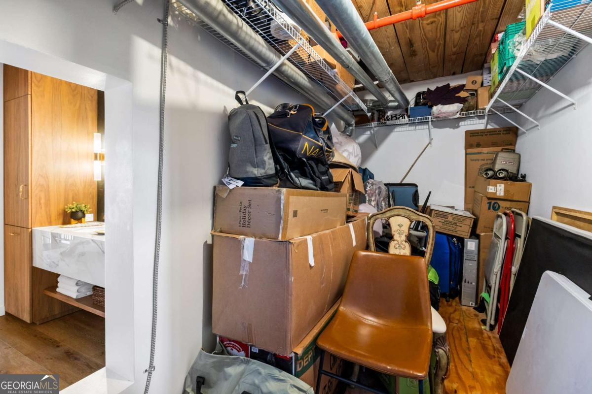 170 Boulevard SE # 223E