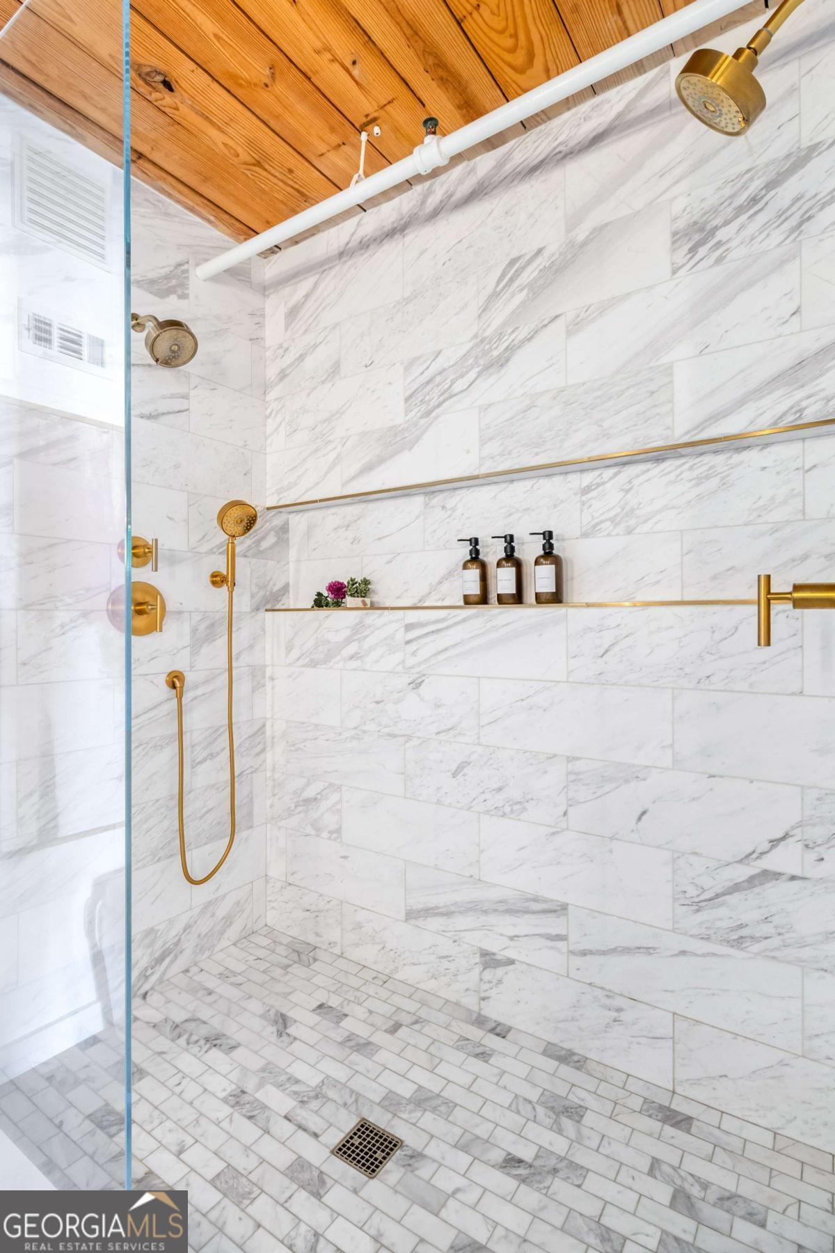 170 Boulevard SE # 223E