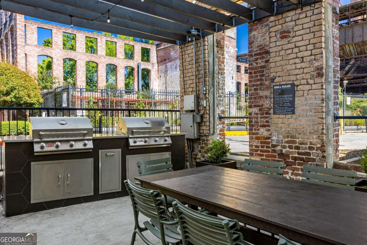 170 Boulevard SE # 223E