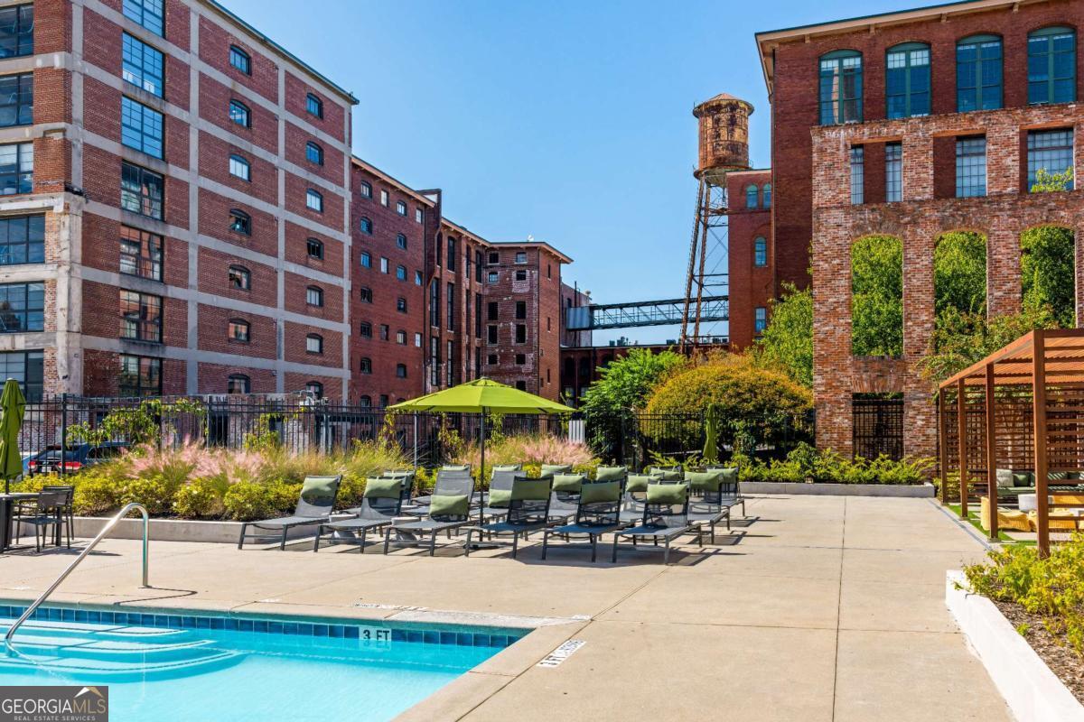 170 Boulevard SE # 223E