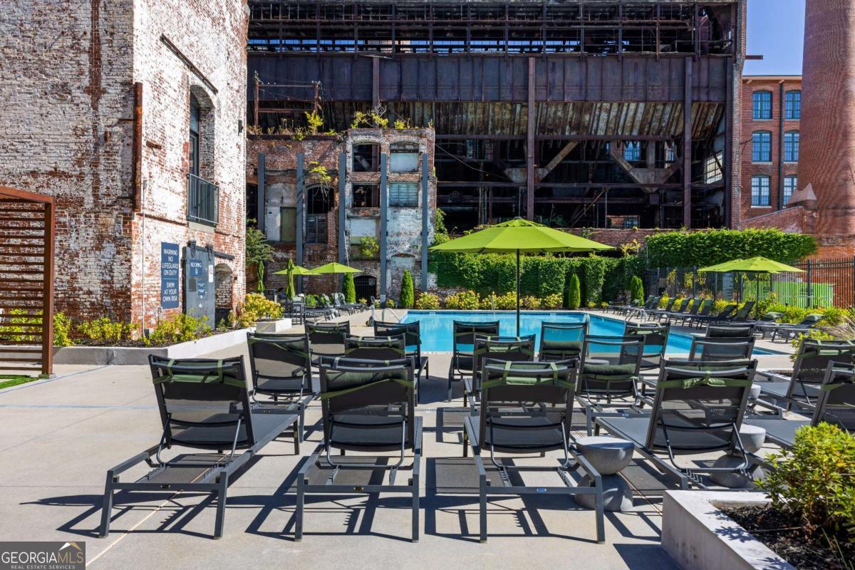 170 Boulevard SE # 223E