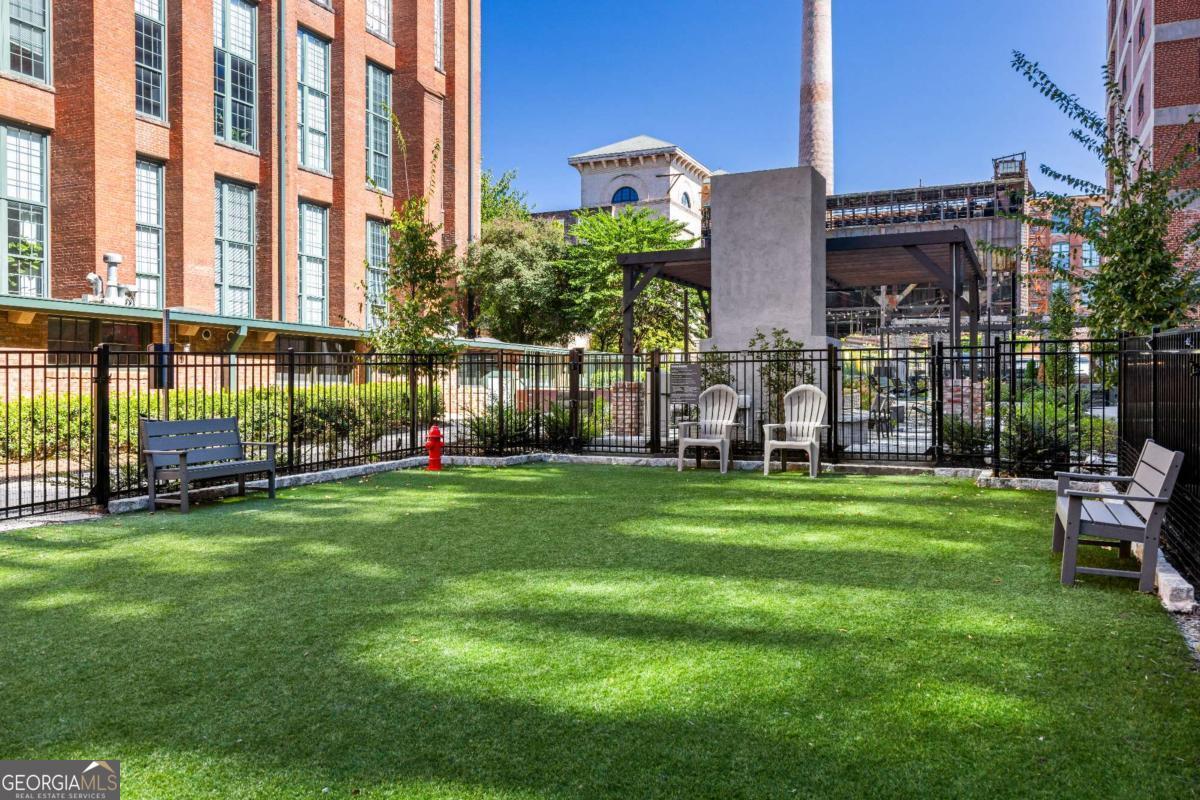 170 Boulevard SE # 223E