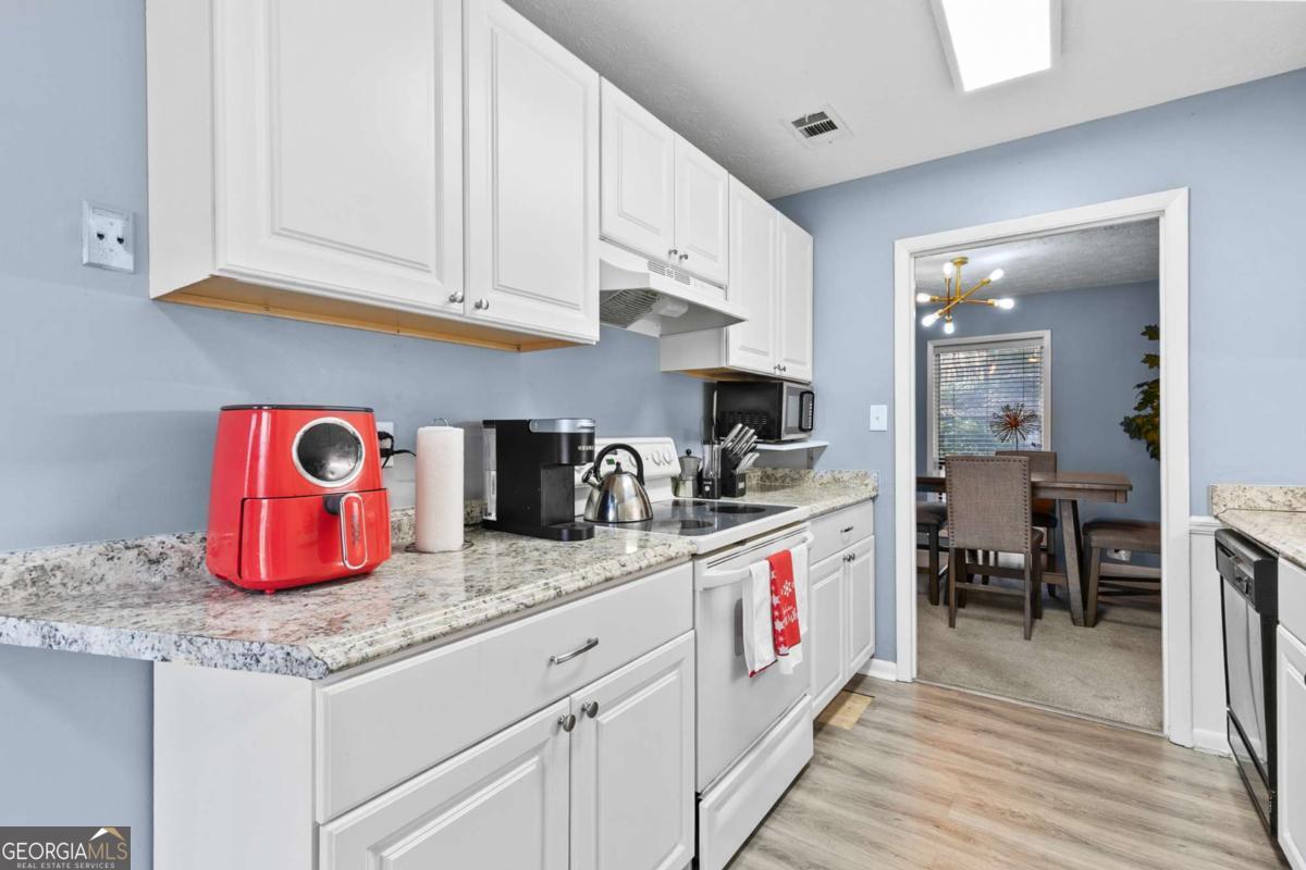 8740 Roswell Road # 10B