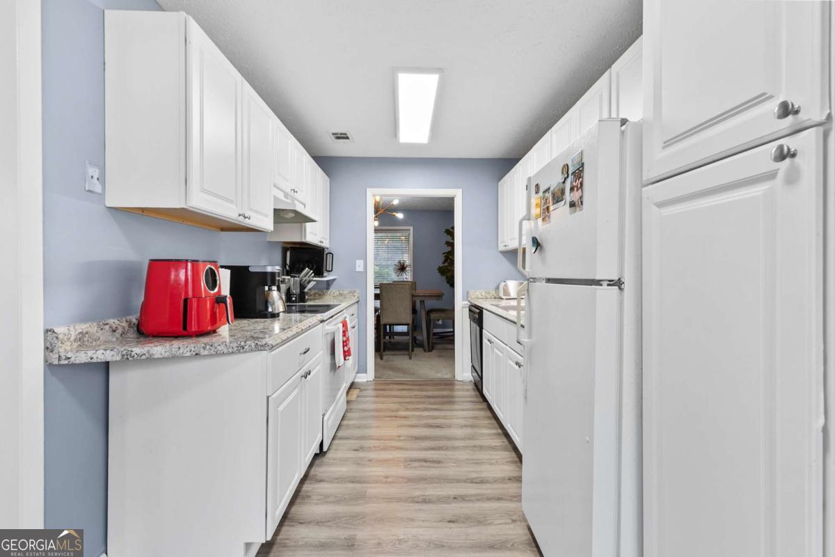 8740 Roswell Road # 10B