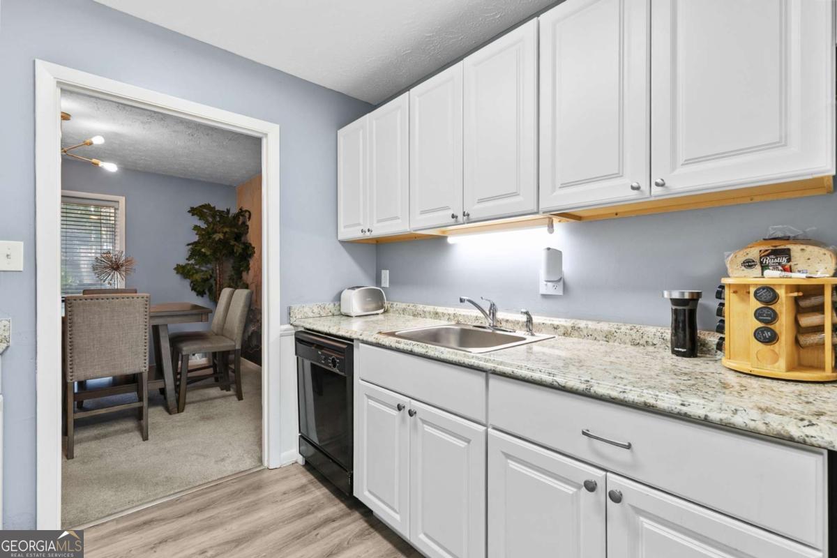 8740 Roswell Road # 10B