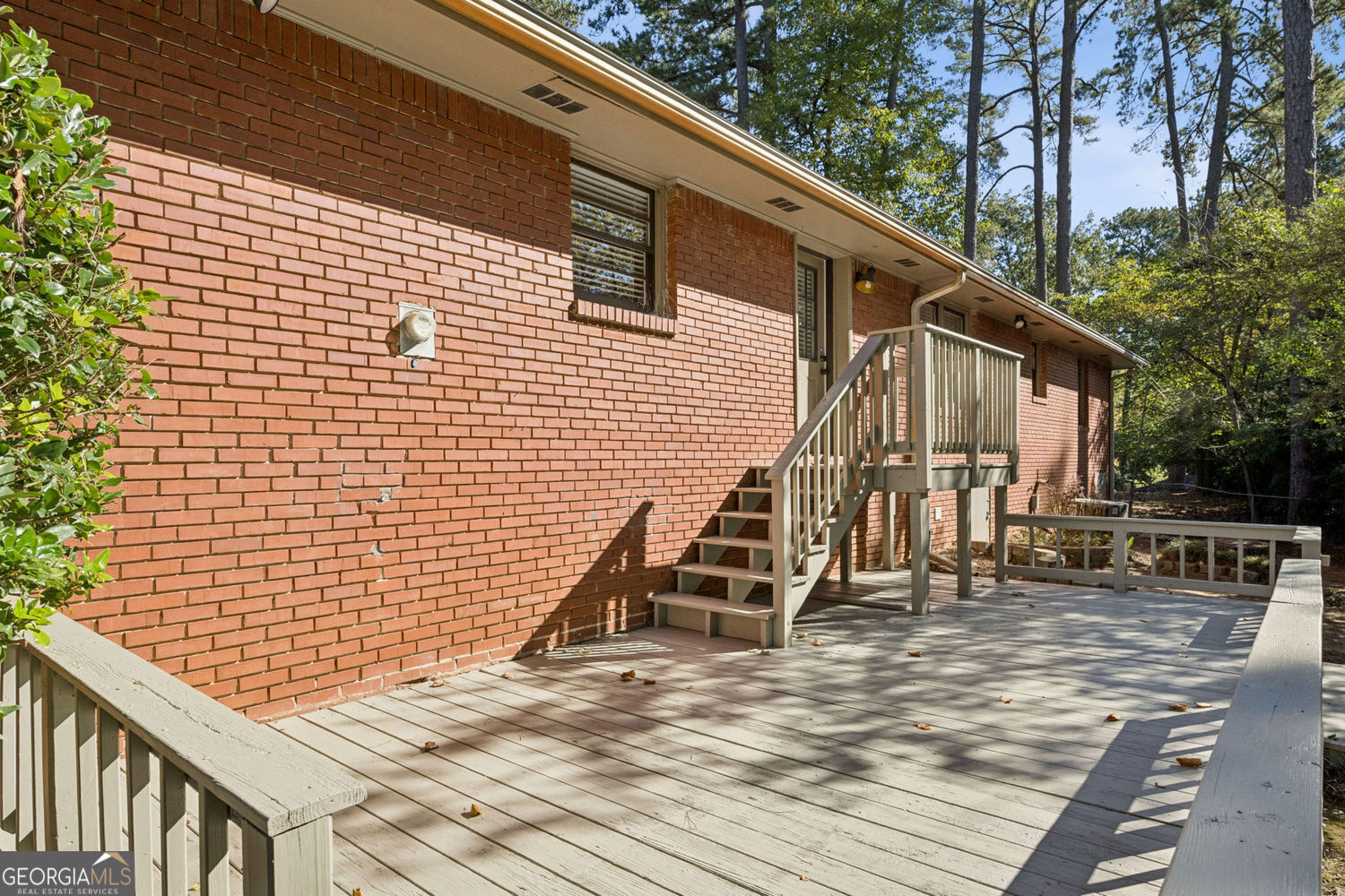 1955A Vance Drive NE