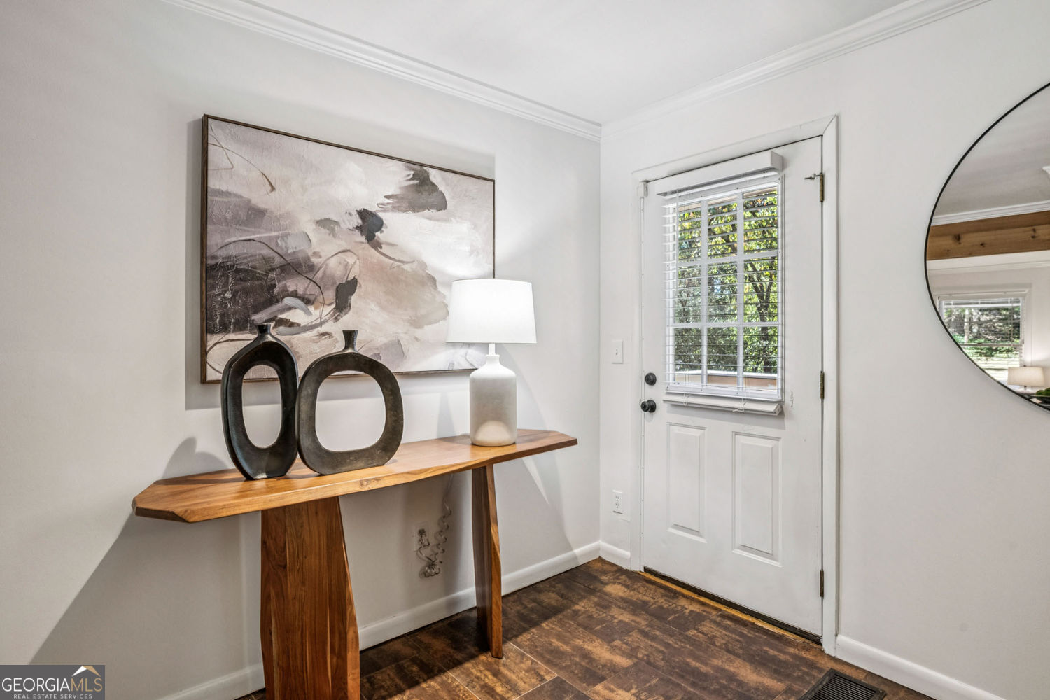 1955A Vance Drive NE