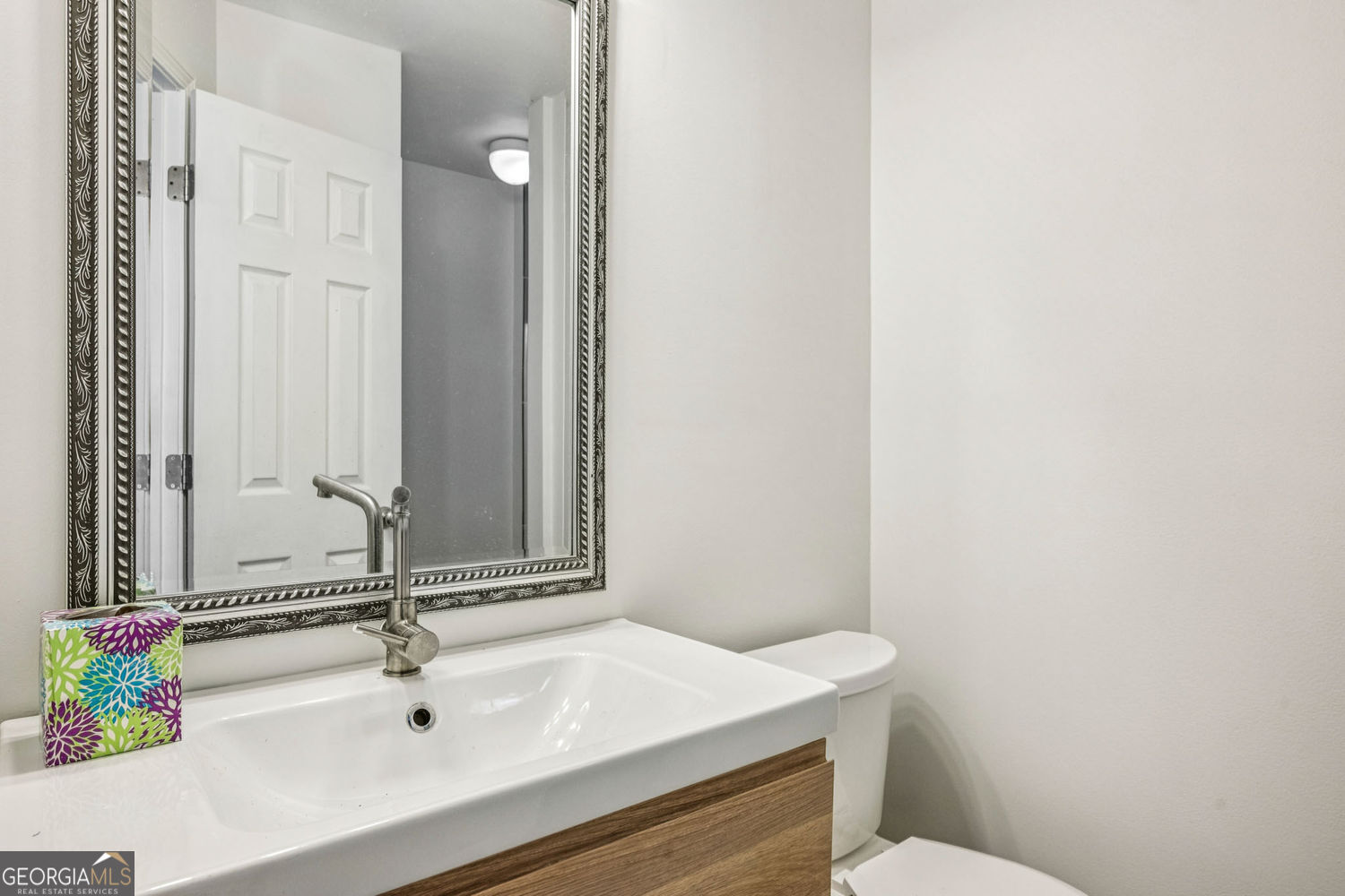 1955A Vance Drive NE