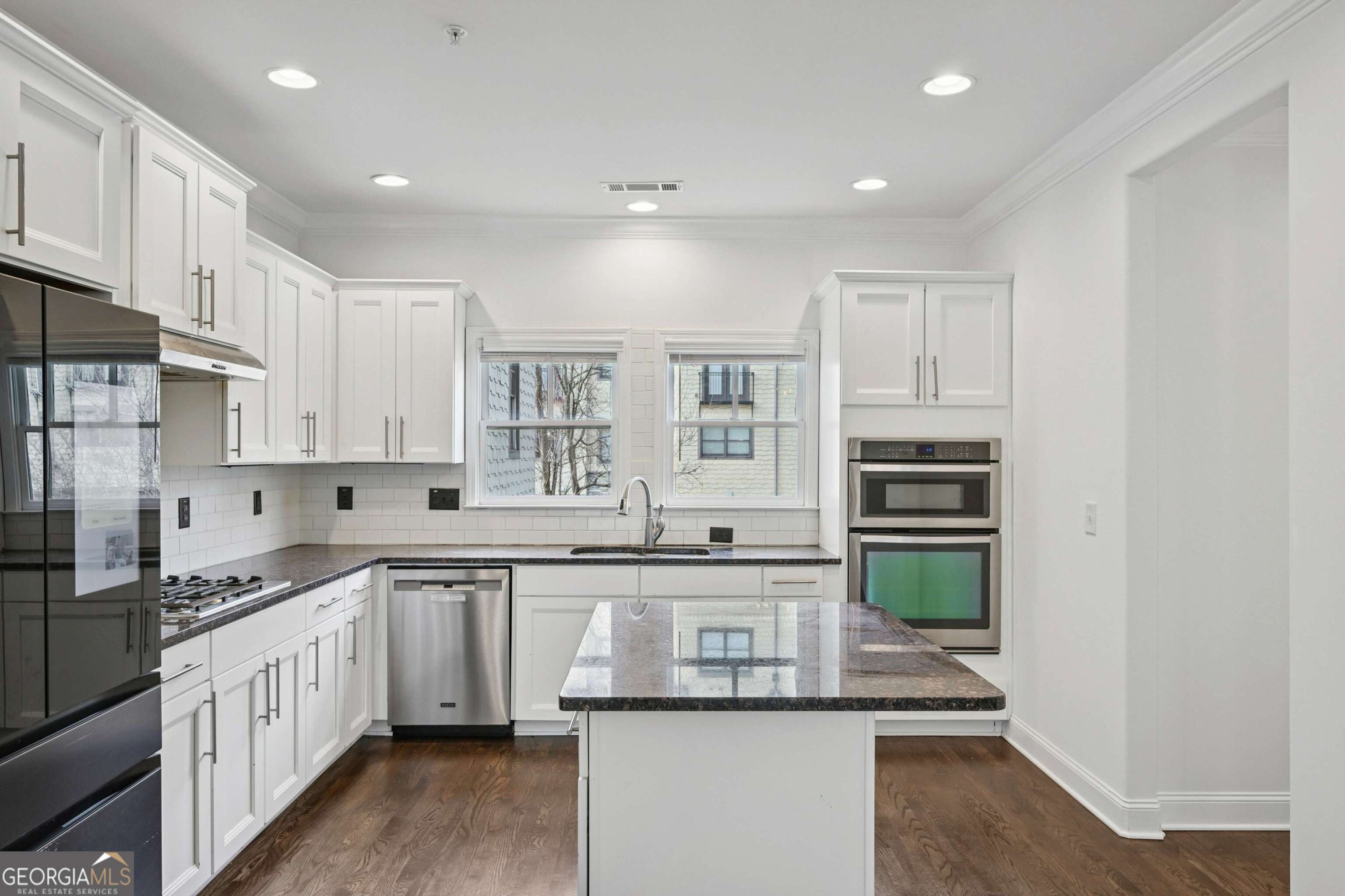 255 Southerland Terrace # 204