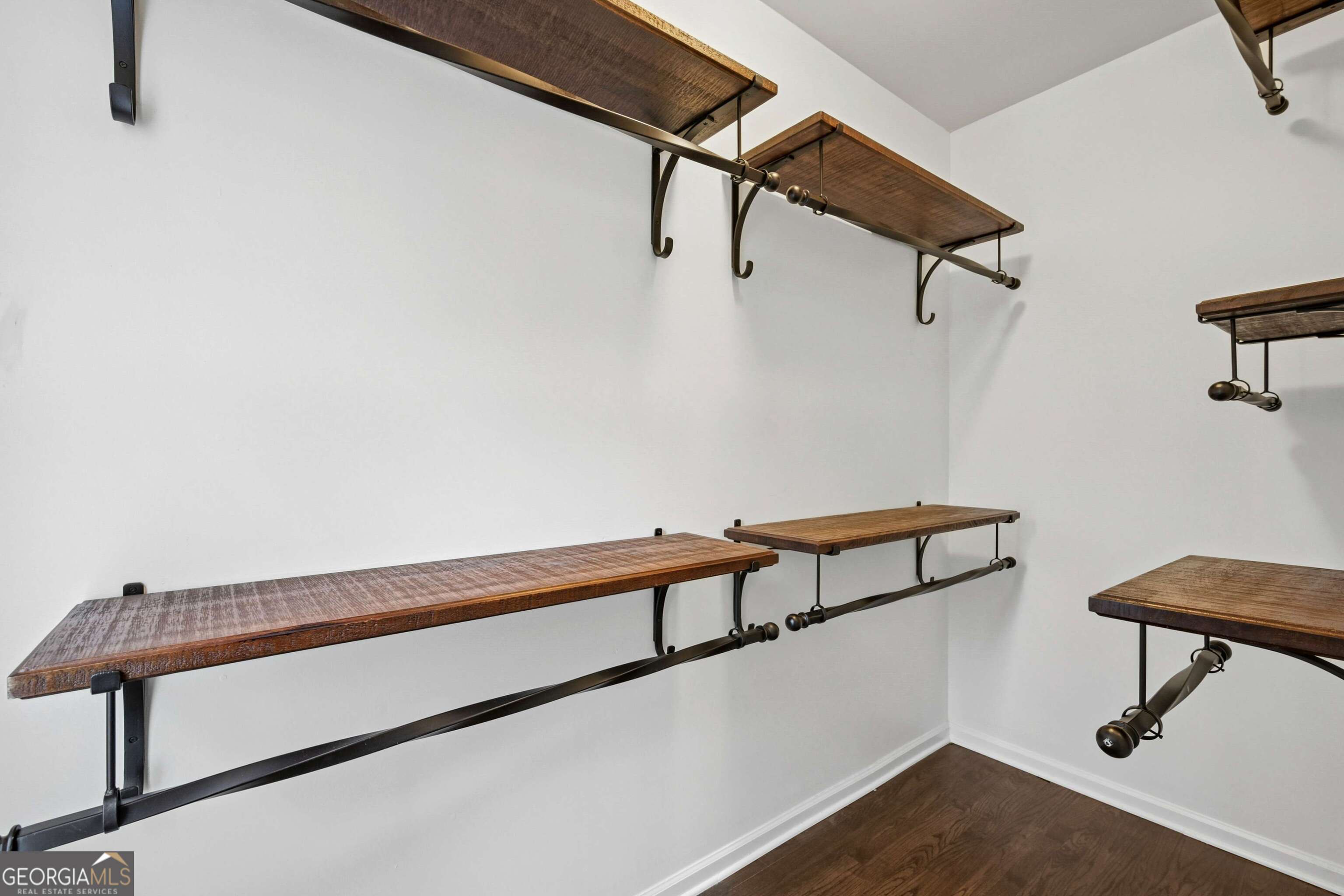 255 Southerland Terrace # 204