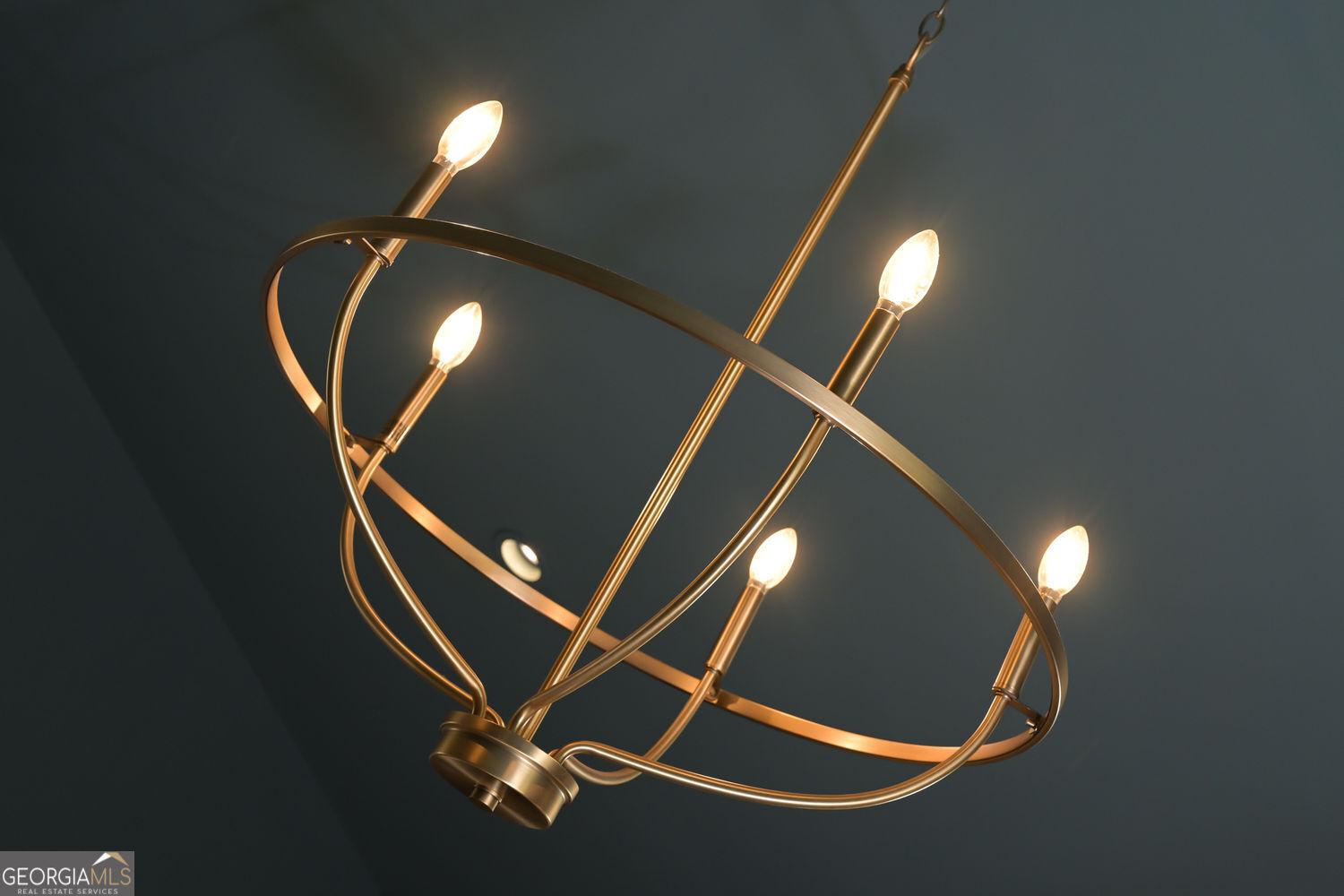 2583 Winding Lane NE