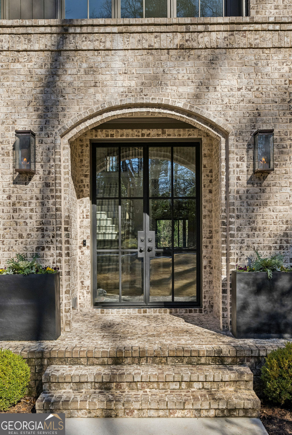 2583 Winding Lane NE