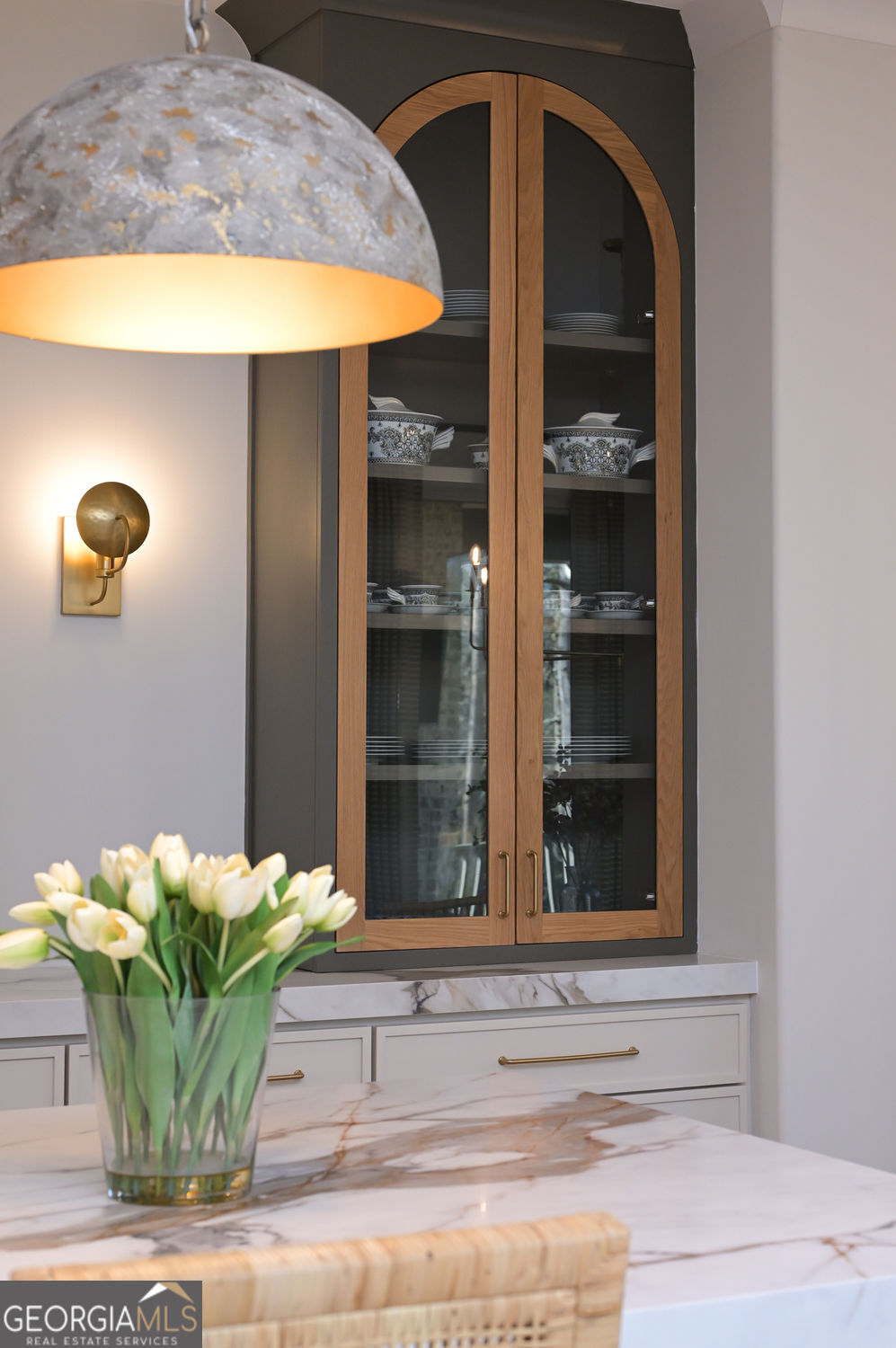 2583 Winding Lane NE