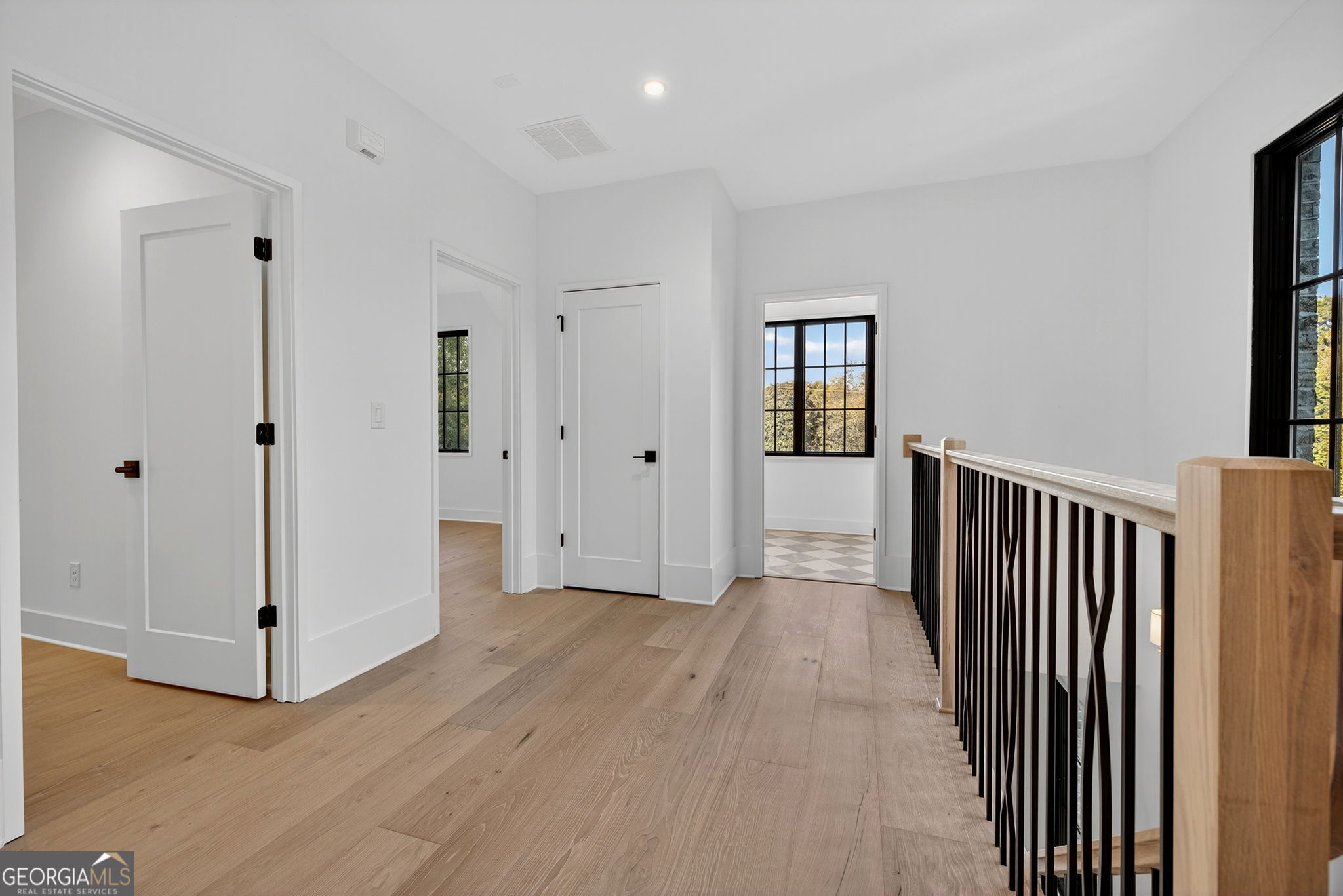 991 Courtenay Drive NE