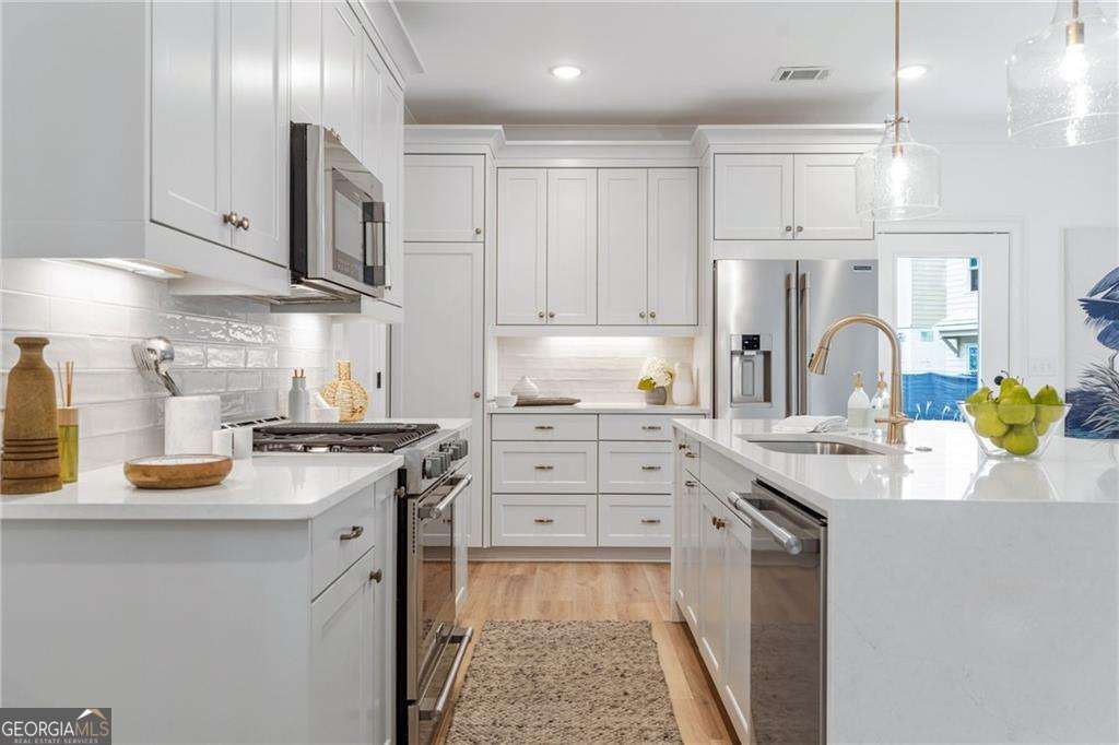 3305 Stillwood Drive