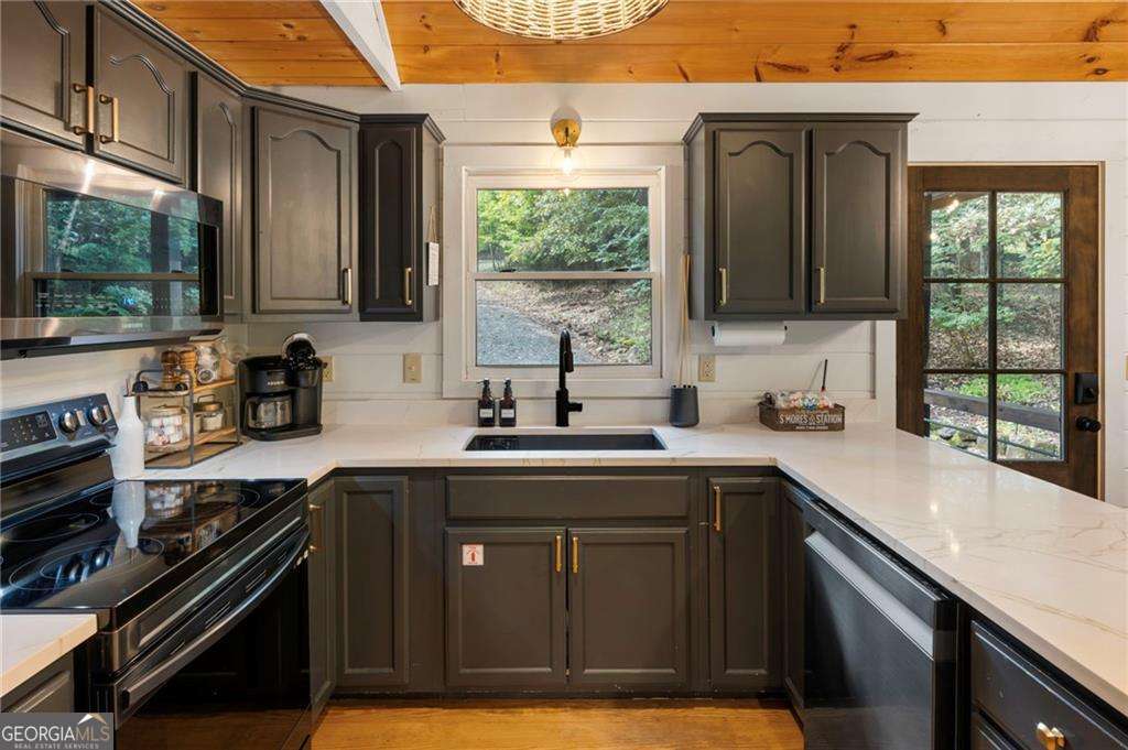 120 Brookhaven Trail