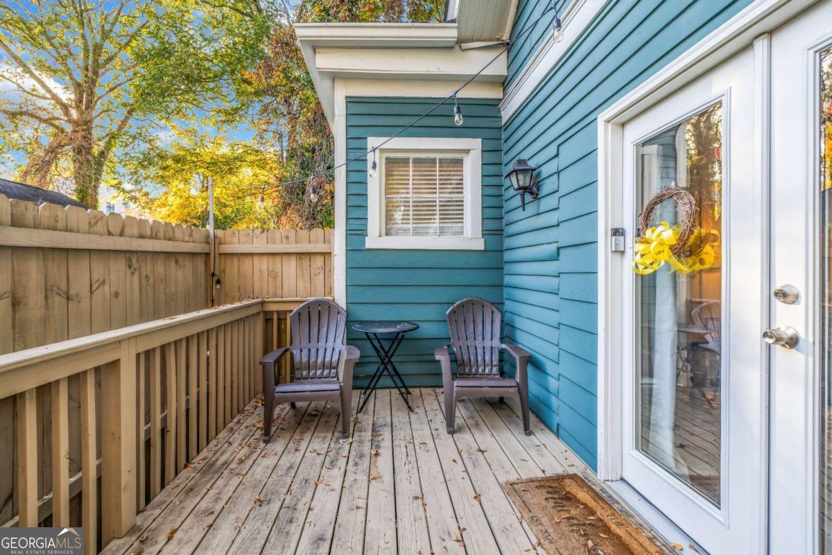 800 MYRTLE Street NE