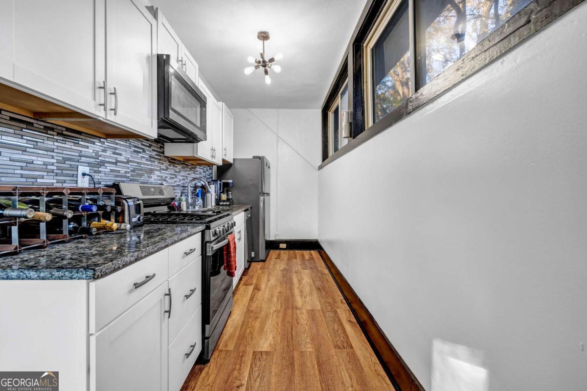 800 MYRTLE Street NE