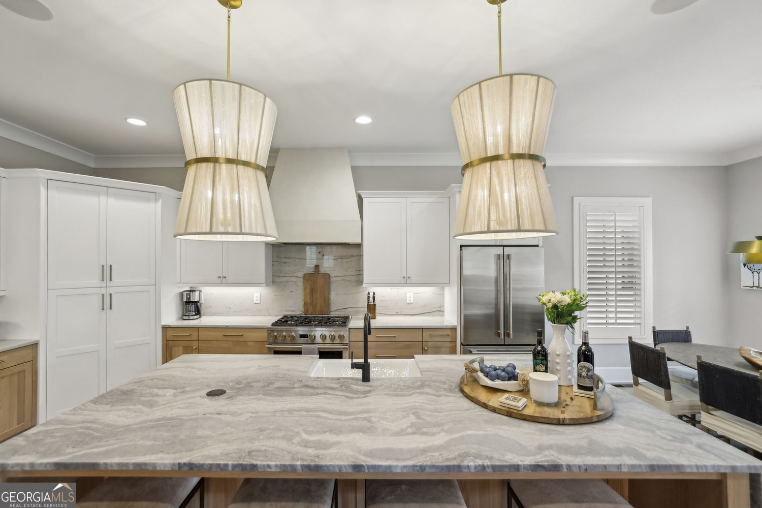 2591 Apple Valley Road NE