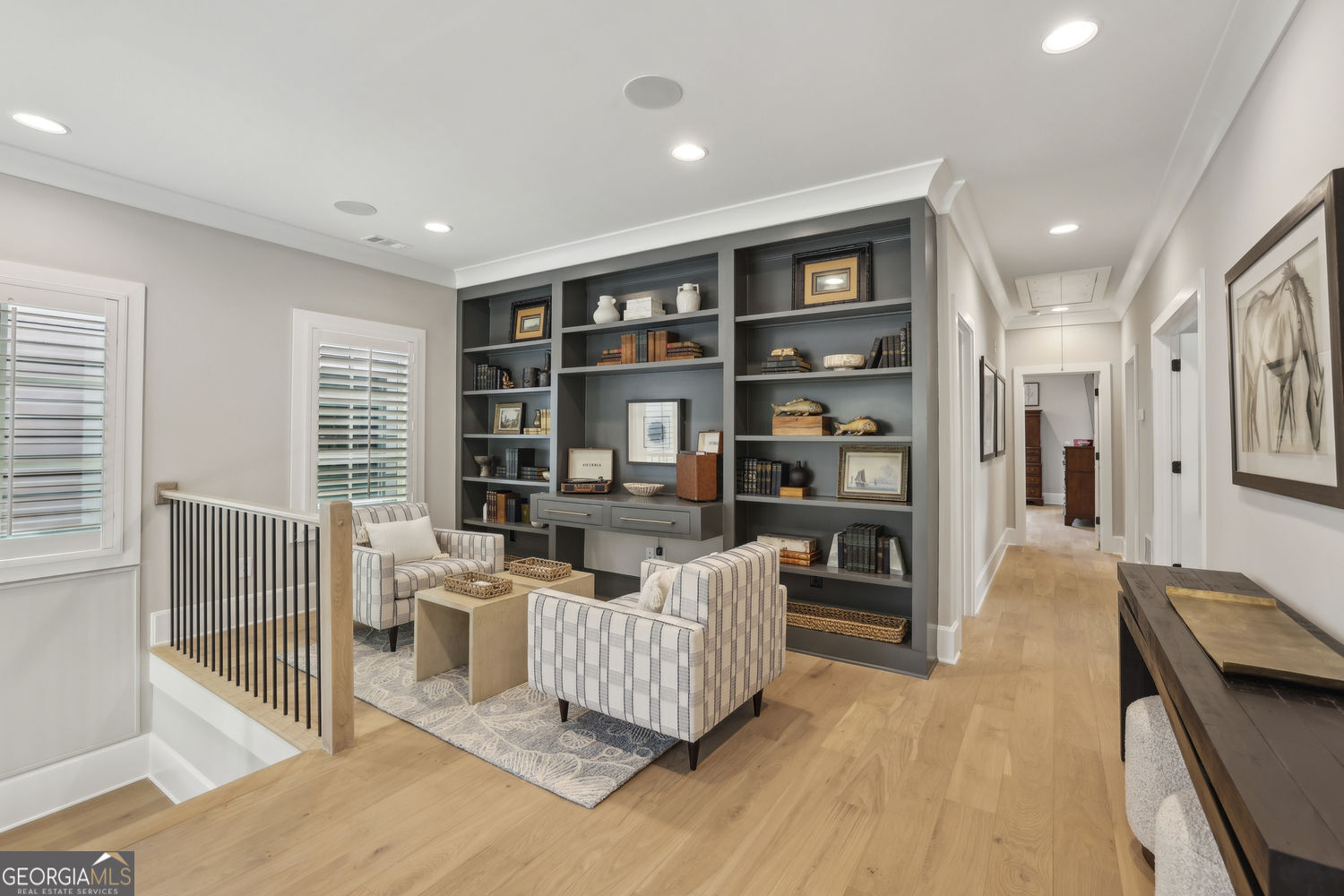 2591 Apple Valley Road NE