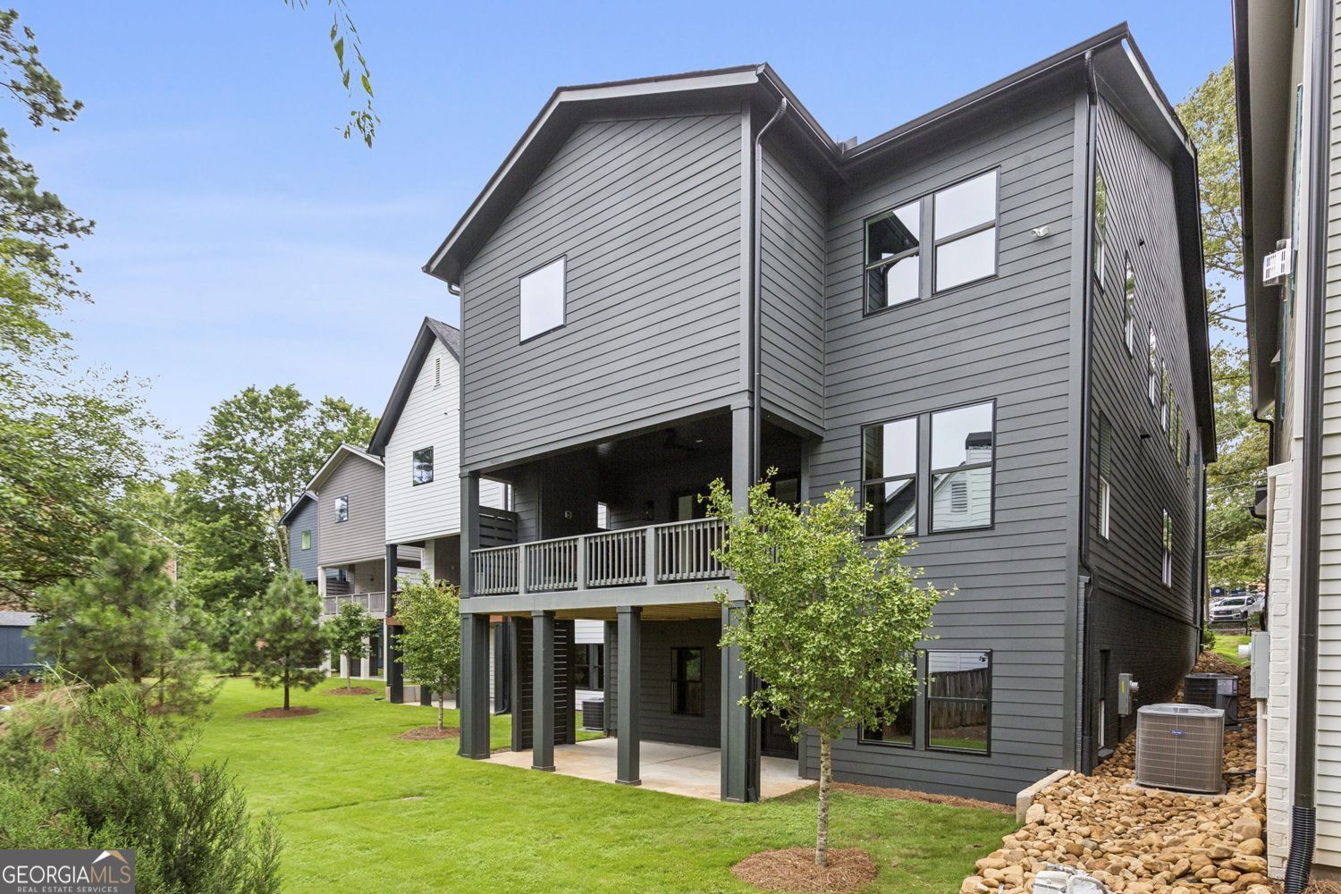 2591 Apple Valley Road NE