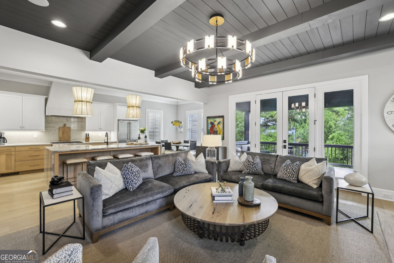 2591 Apple Valley Road NE