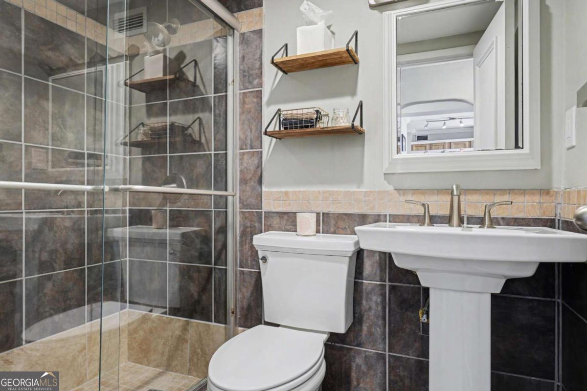 620 Peachtree Street NE # 908