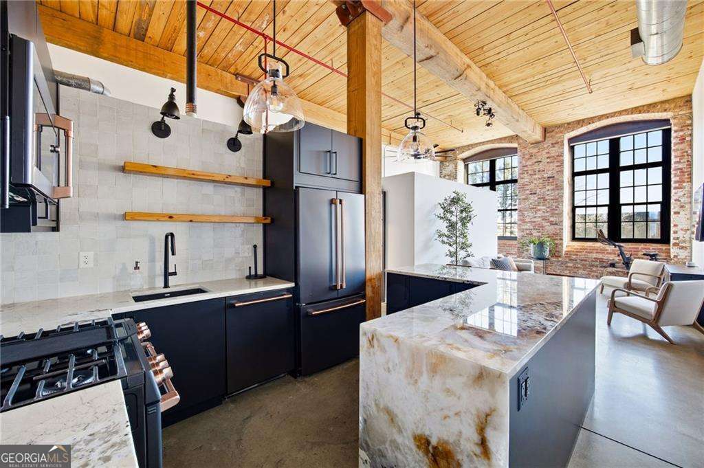 170 Boulevard SE # H213