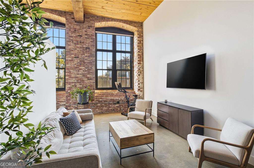 170 Boulevard SE # H213