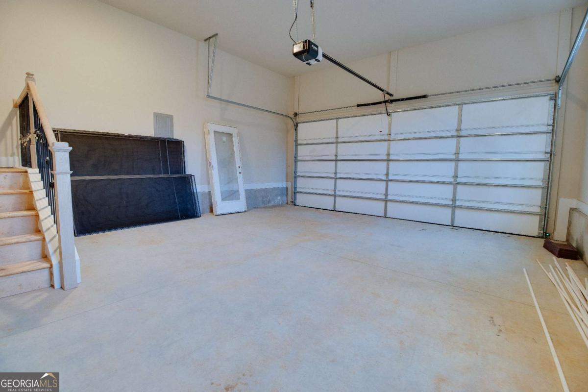 1021 Pointe S