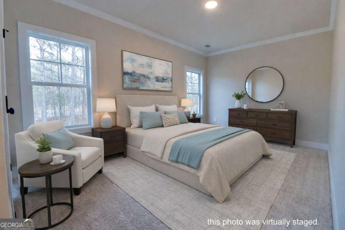 1021 Pointe S
