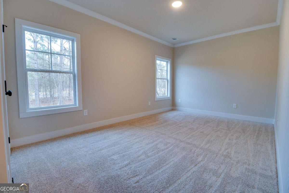 1021 Pointe S